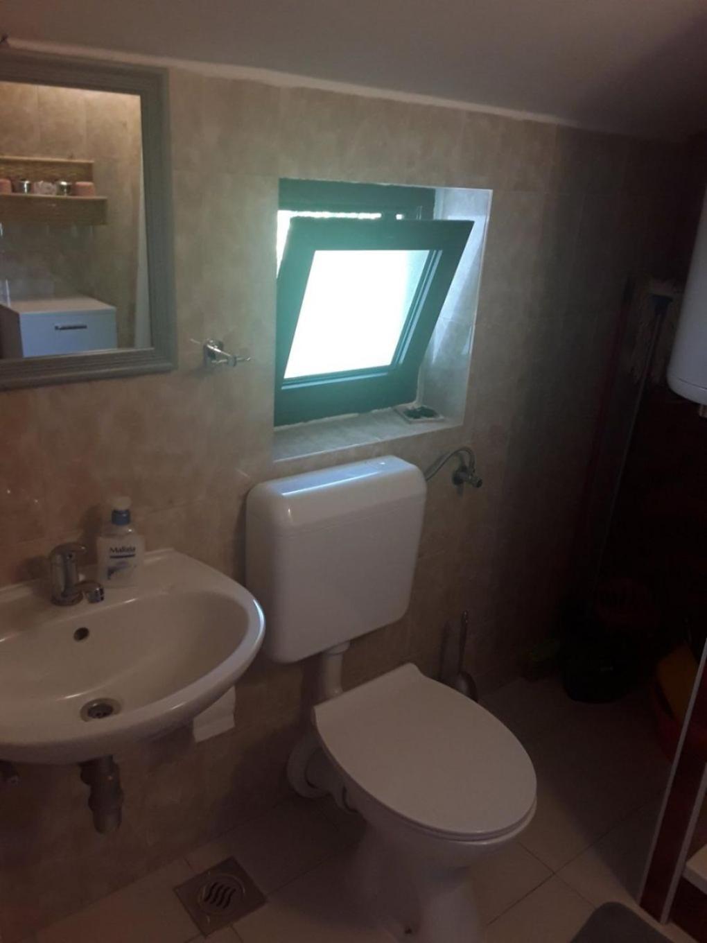 Apartments Frane-20M From Beach Barbat na Rabu Exterior photo